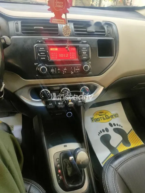 كيا ريو 2014 موكا مستعملة للبيع - 8