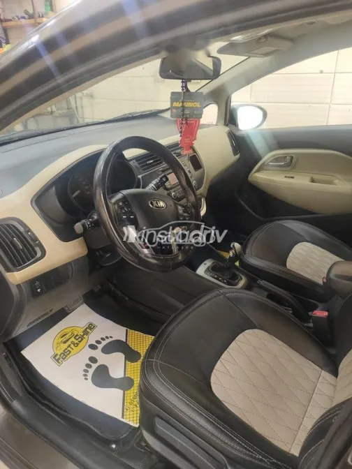 كيا ريو 2014 موكا مستعملة للبيع - 10