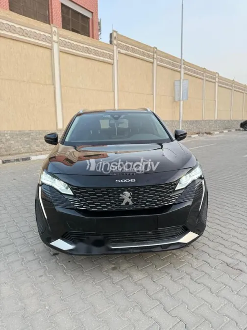 Peugeot 5008 2022 Black Used for Sale - 1