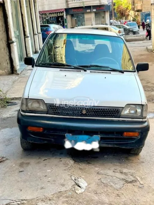 سوزوكى ماروتى 2012 أبيض مستعملة للبيع - 1