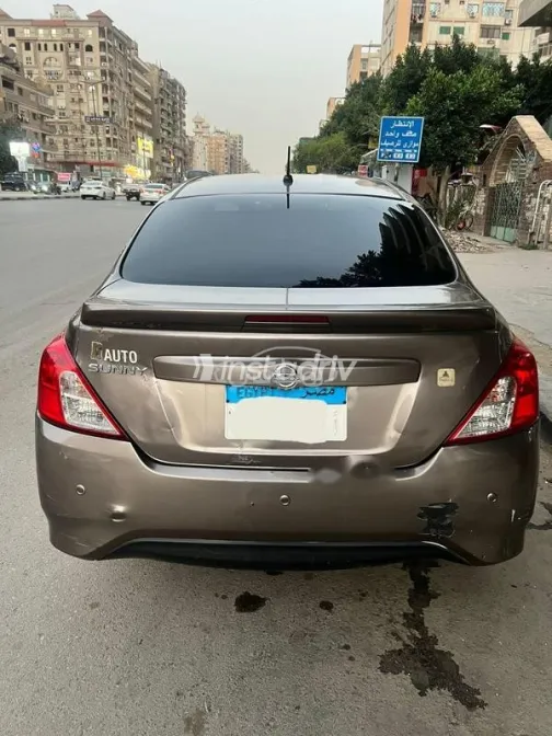 نيسان صنى 2020 أبيض مستعملة للبيع - 2