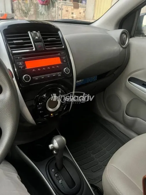 نيسان صنى 2020 أبيض مستعملة للبيع - 3