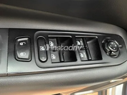 Jeep Renegade 2021 Silver Used for Sale - 2
