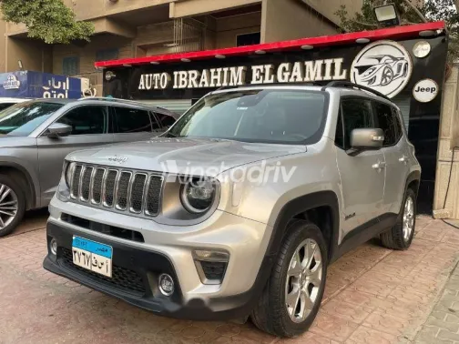 Jeep Renegade 2021 Silver Used for Sale - 9