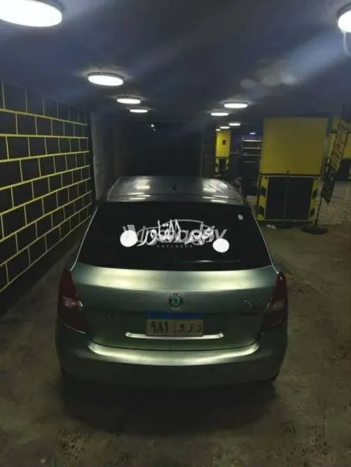 سكودا فابيا 2010 أبيض مستعملة للبيع - 3