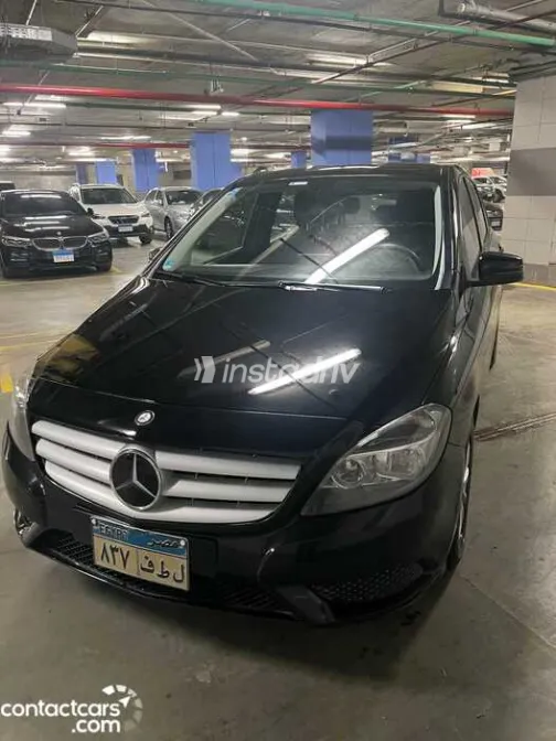 Mercedes B 180 2014 White Used for Sale - 2