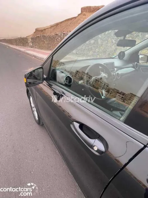 Mercedes B 180 2014 White Used for Sale - 8