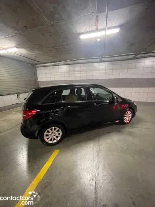 مرسيدس B 180 2014 أبيض مستعملة للبيع