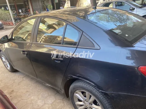 شيفروليه كروز 2014 أبيض مستعملة للبيع - 4