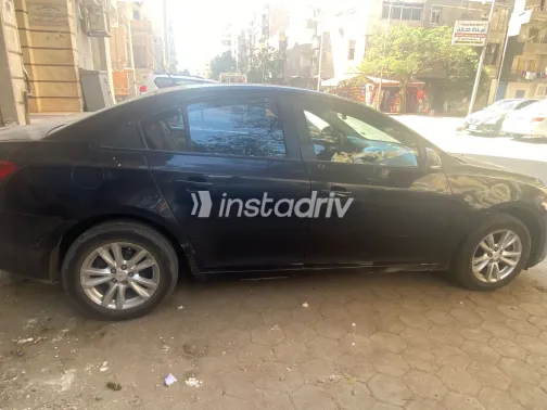 شيفروليه كروز 2014 أبيض مستعملة للبيع - 7