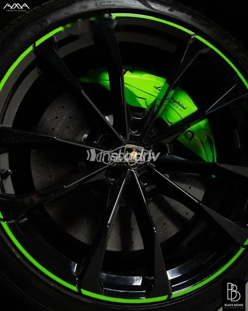 Lamborghini Urus 2022 Green Used for Sale - 9