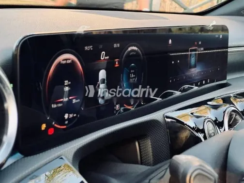 مرسيدس A 200 2021 أسود مستعملة للبيع - 4