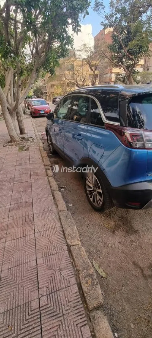 اوبل كروس لاند 2021 أبيض مستعملة للبيع - 1