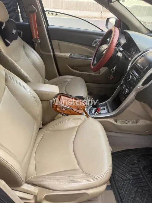 شيفروليه أوبترا 2020 أحمر غامق مستعملة للبيع - 2