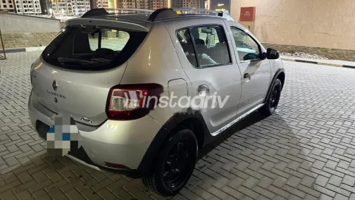 Renault Sandero Step Way 2016 Silver Used for Sale - 5