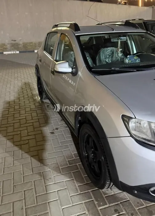 Renault Sandero Step Way 2016 Silver Used for Sale - 6