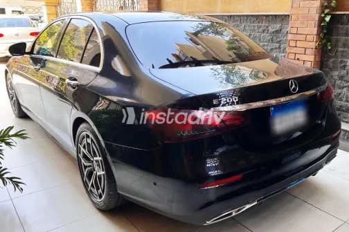 مرسيدس E 200 AMG 2023 أسود مستعملة للبيع - 6
