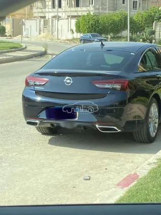 اوبل أنسيجنيا 2019 أبيض مستعملة للبيع