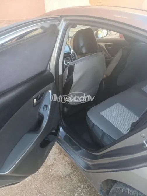 Hyundai Avante 2012 Silver Used for Sale - 4