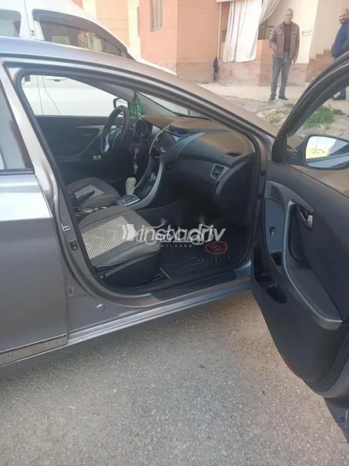 Hyundai Avante 2012 Silver Used for Sale - 7