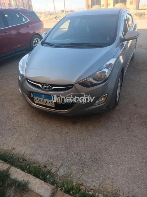 Hyundai Avante 2012 Silver Used for Sale - 9