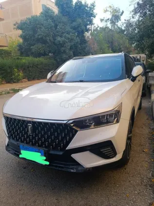 بيستون T77 Pro 2021 أبيض مستعملة للبيع