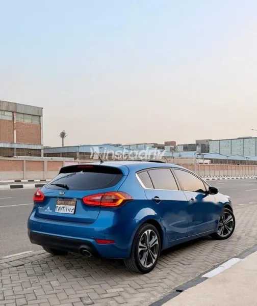 Kia Cerato 2015 Dark Blue Used for Sale - 8