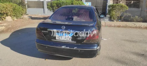 نيسان صنى 2011 أسود مستعملة للبيع - 4