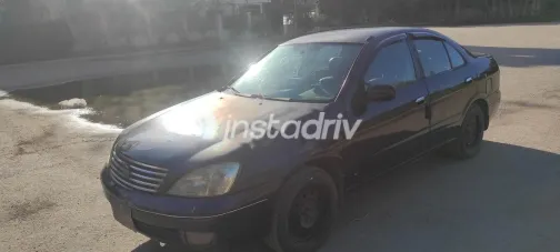 نيسان صنى 2011 أسود مستعملة للبيع - 6