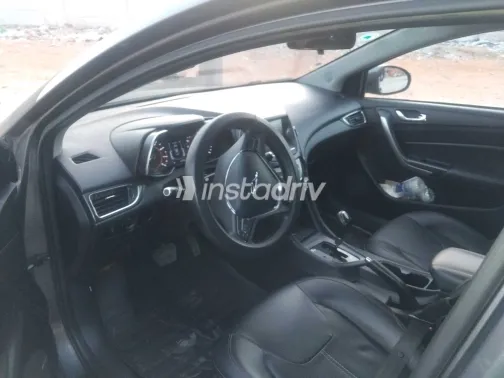 Chery Arrizo 5 2022 White Used for Sale - 7