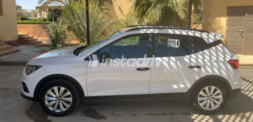 سيات ارونا 2021 أبيض مستعملة للبيع - 4