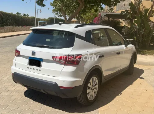 سيات ارونا 2021 أبيض مستعملة للبيع - 5