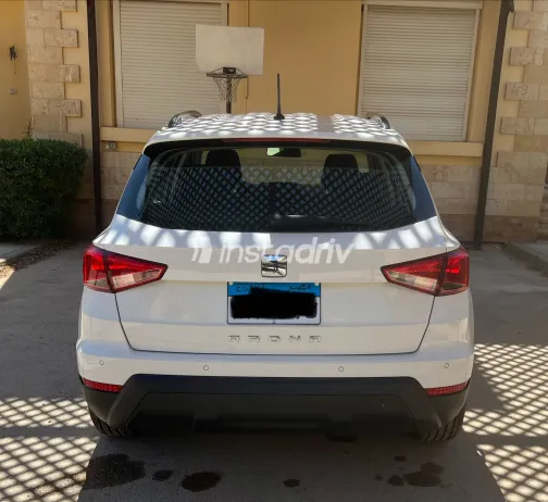 سيات ارونا 2021 أبيض مستعملة للبيع - 8