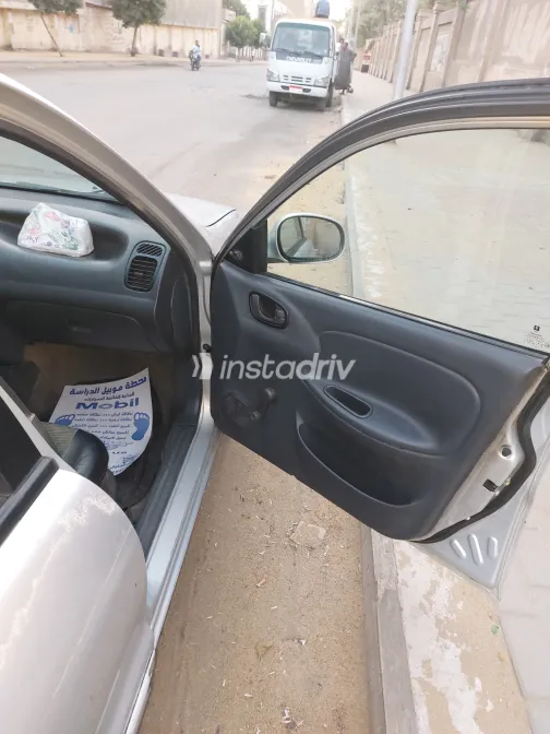 Chevrolet Lanos 2010 White Used for Sale - 4