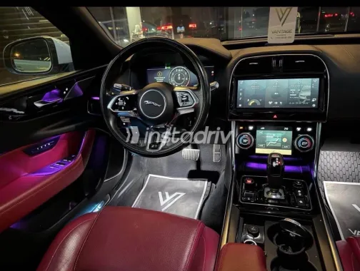 Jaguar XE 2020 White Used for Sale - 1