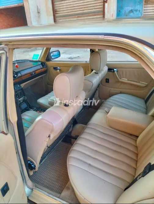 مرسيدس E 200 1982 أبيض مستعملة للبيع - 5