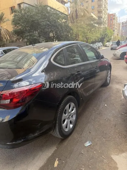 Suzuki Swift Dzire 2022 White Used for Sale - 9