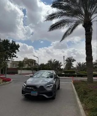 مرسيدس GLA 200 2021 رمادي مستعملة للبيع