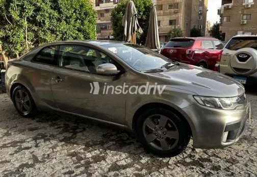 كيا سيراتو كوبيه 2010 رمادي مستعملة للبيع - 1