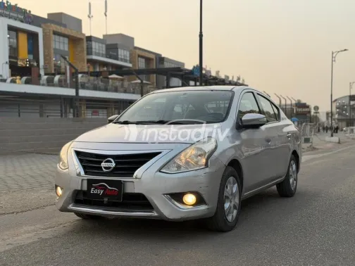 نيسان صنى 2016 فضي مستعملة للبيع - 3