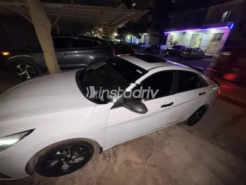 هيونداي إلنترا سى ان 7 2022 أبيض مستعملة للبيع - 3