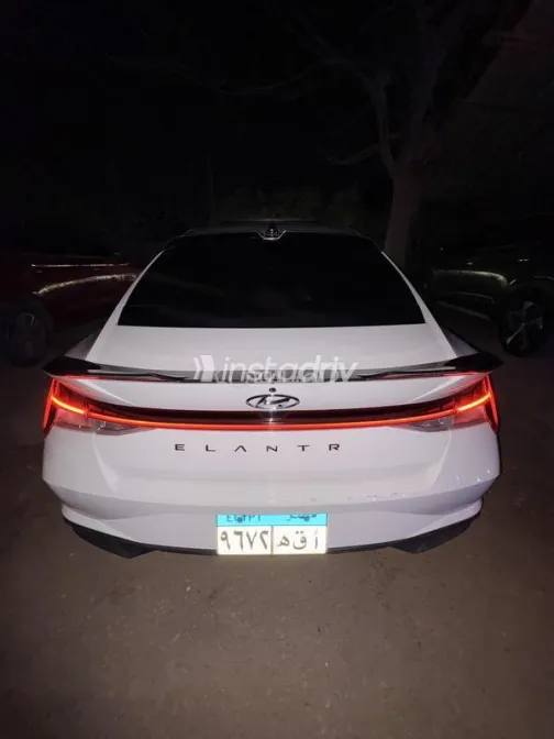 هيونداي إلنترا سى ان 7 2022 أبيض مستعملة للبيع - 9