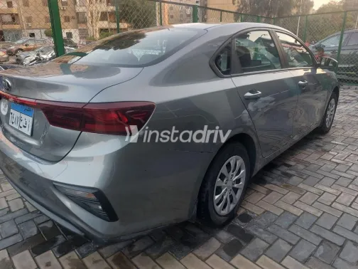 كيا سيراتو 2016 فضي مستعملة للبيع - 8