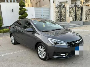 شيرى اريزو 5 2025 أبيض مستعملة للبيع