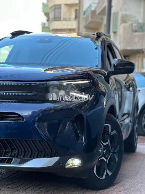 سيتروين Ds5 2026 أزرق غامق مستعملة للبيع - 4