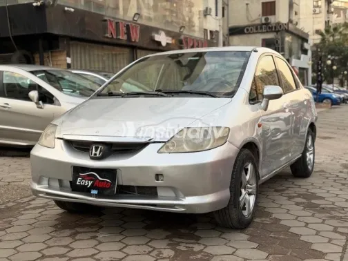 هوندا سيتى 2004 رمادي مستعملة للبيع - 1