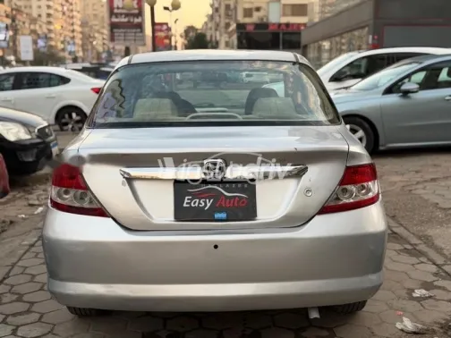 هوندا سيتى 2004 رمادي مستعملة للبيع - 4