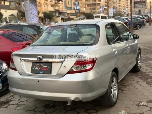 هوندا سيتى 2004 رمادي مستعملة للبيع - 5