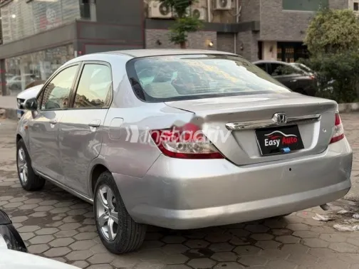 هوندا سيتى 2004 رمادي مستعملة للبيع - 6