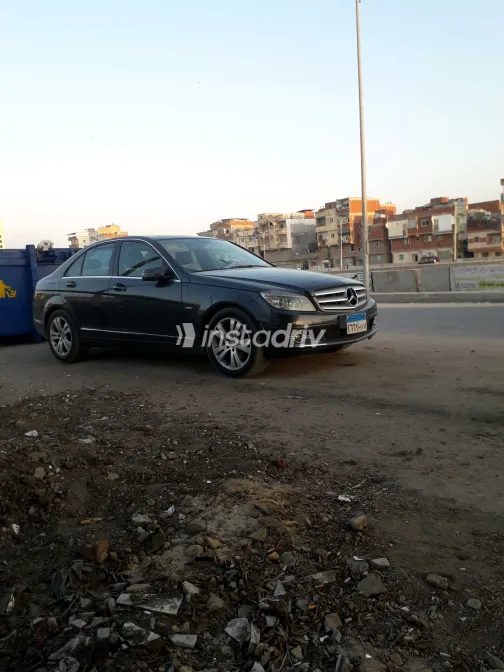 مرسيدس C 180 2009 أبيض مستعملة للبيع - 1